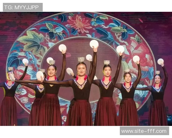 足球宝贝千珏展现青春魅力与运动激情的完美结合